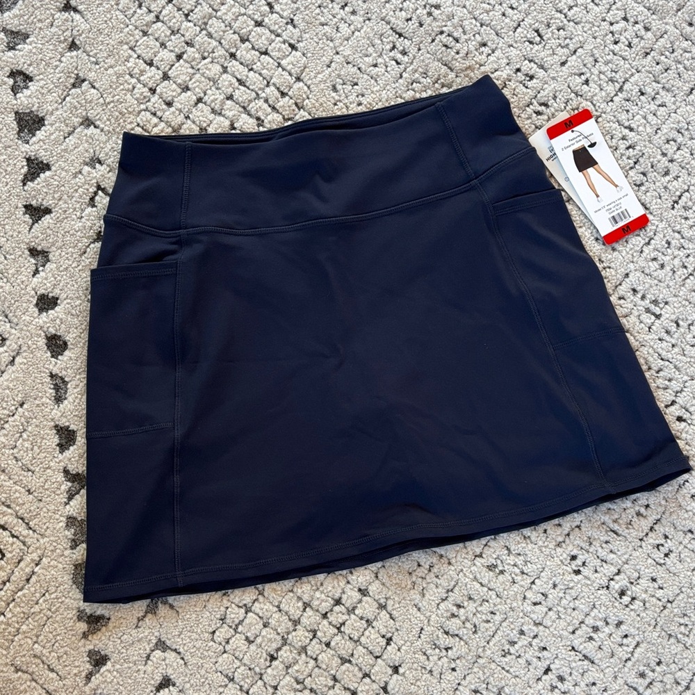 NWT Skechers Navy Skort SZ M